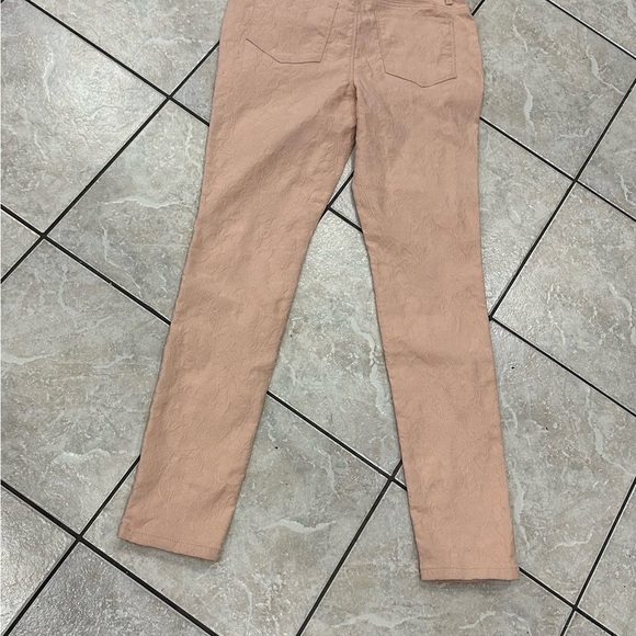Chicos Pink Skinny Jegging Design  size 4 (Size 0) - Picture 2 of 8